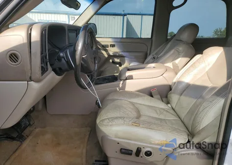 2004 Chevrolet Tahoe C1500 from USA, damaged, VIN 1GNEC13Z34R167457